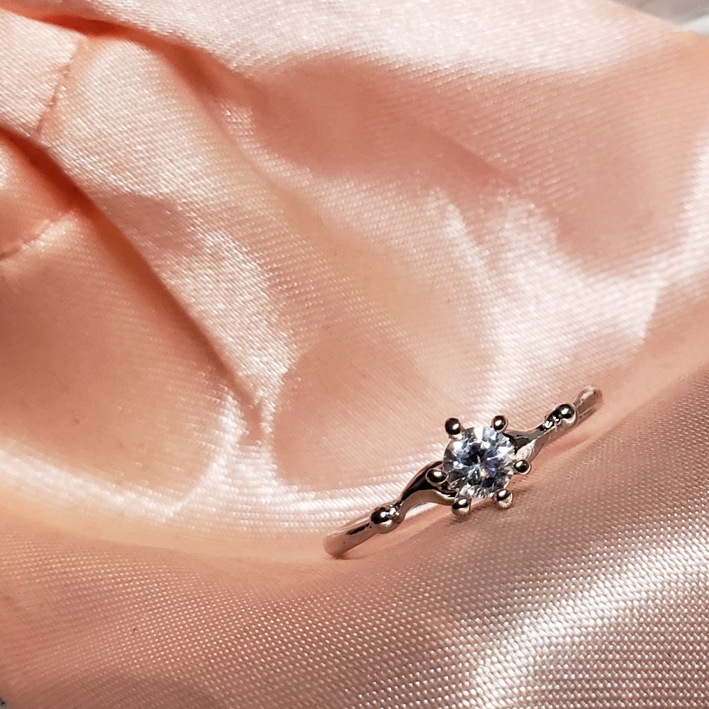 NEW-18K Cubic Zirconia Rings